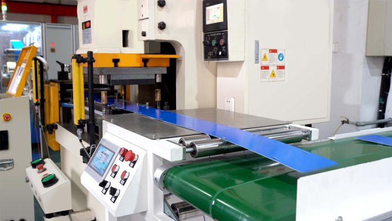 自动化车牌出产流水线