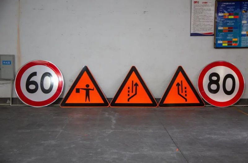 交通荧光 点亮夜色丨AG庄闲集团光学荧光色反光膜