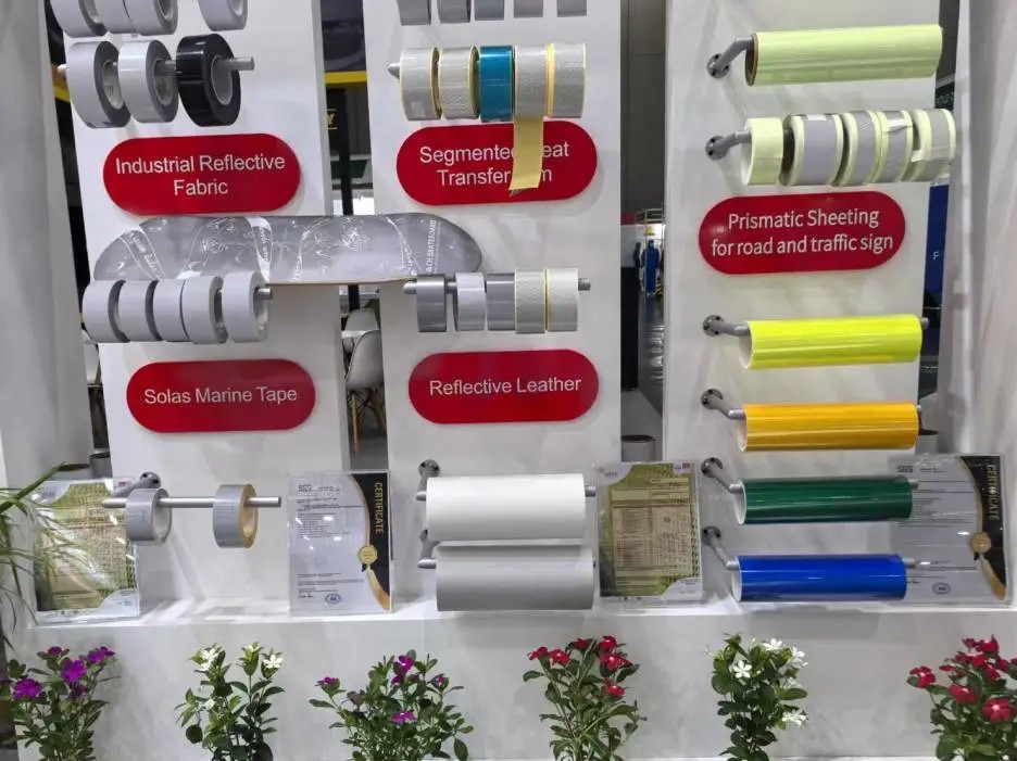 AG庄闲集团光学泰国劳动保唬唬；；ふ (4)