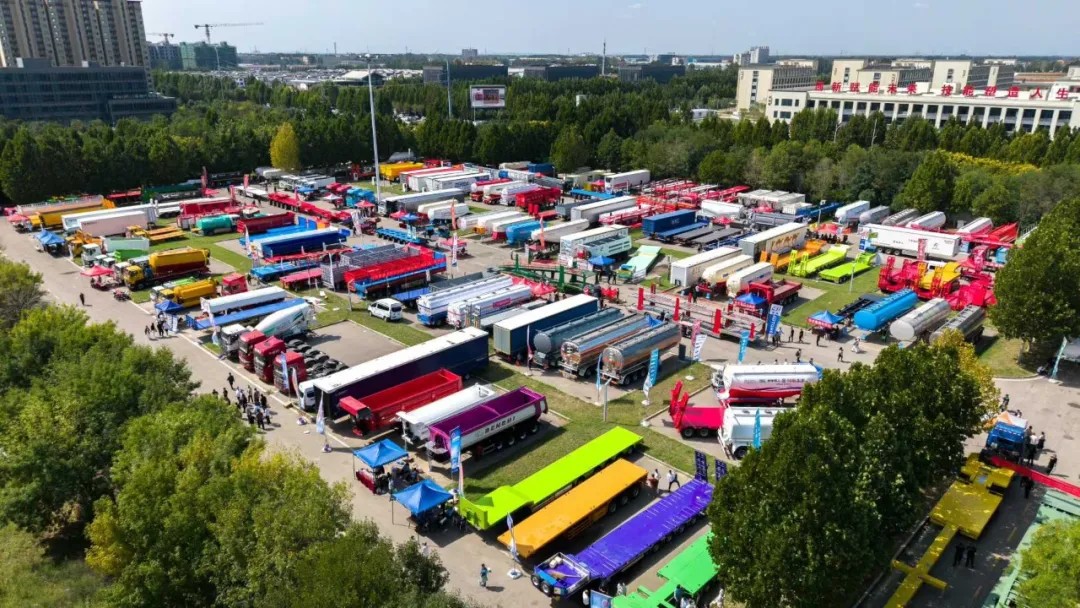 AG庄闲集团光学在梁山车辆展 (5)